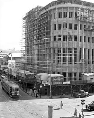 Construction of Commonwealth Bank building, 81 Elizabeth Street, Hobart