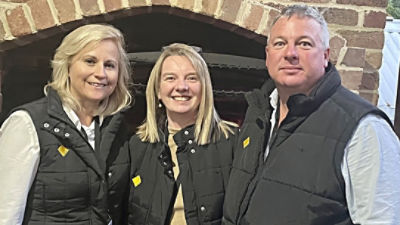 [Left to right]: Carmel Onions, CBA National Director Agribusiness, Natasha Greenwood, CBA General Manager Agribusiness and Macka’s Managing Director, Robert Mackenzie.