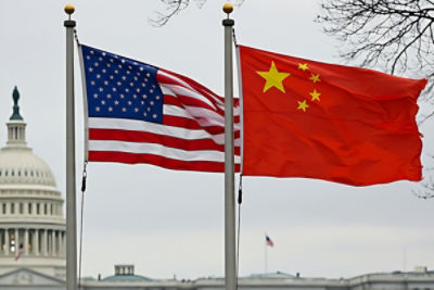 US and China flags