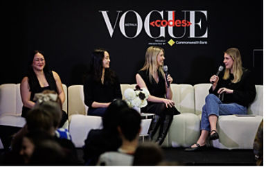 Vogue Codes Con panel