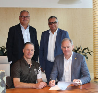 Back (Left to right): IBA Chair Darren Godwell; CBA Indigenous Advisory Council Chair, Sean Gordon. Front (Left to right): IBA CEO David Knight; CBA Group Executive Business Banking Mike Vacy-Lye 