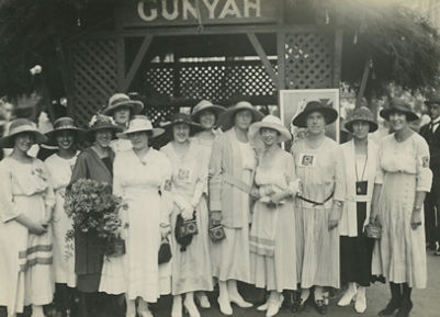 Collecting for the Cot and Charity Fund in 1917