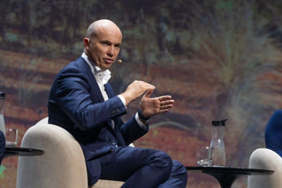 Chief Operating Officer of the AFC Women’s Asian Cup 2026 LOC, Sarah Walsh; CommBank General Manager, Brand, Partnerships & Creative, Dianne Everett; CommBank Matildas Head Coach, Joe Montemurro; CommBank Matildas Steph Catley, Sam Kerr, Hayley Raso, and Tameka Yallop; CommBank Chief Marketing Officer, Jo Boundy; Commercial Director AFC, Andrew Rogers