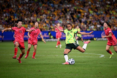 Mikaela Carroll and her partner Ryan have left Brisbane behind and relocated to Tasmania. Credit: AAP.