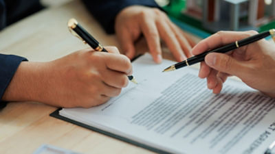 Contract signing 
