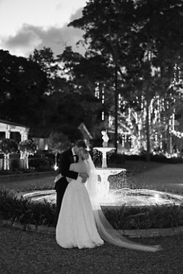 A wedding held at Gabbinbar, Toowoomba. Image: Carly Kelly Photography.