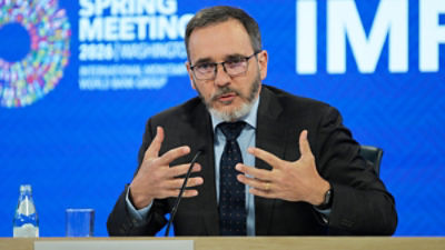 Woolworths supermarket, La Plaza Bentley. Picture: State Library of Western Australia.