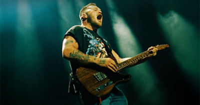 Robbie Williams tour image